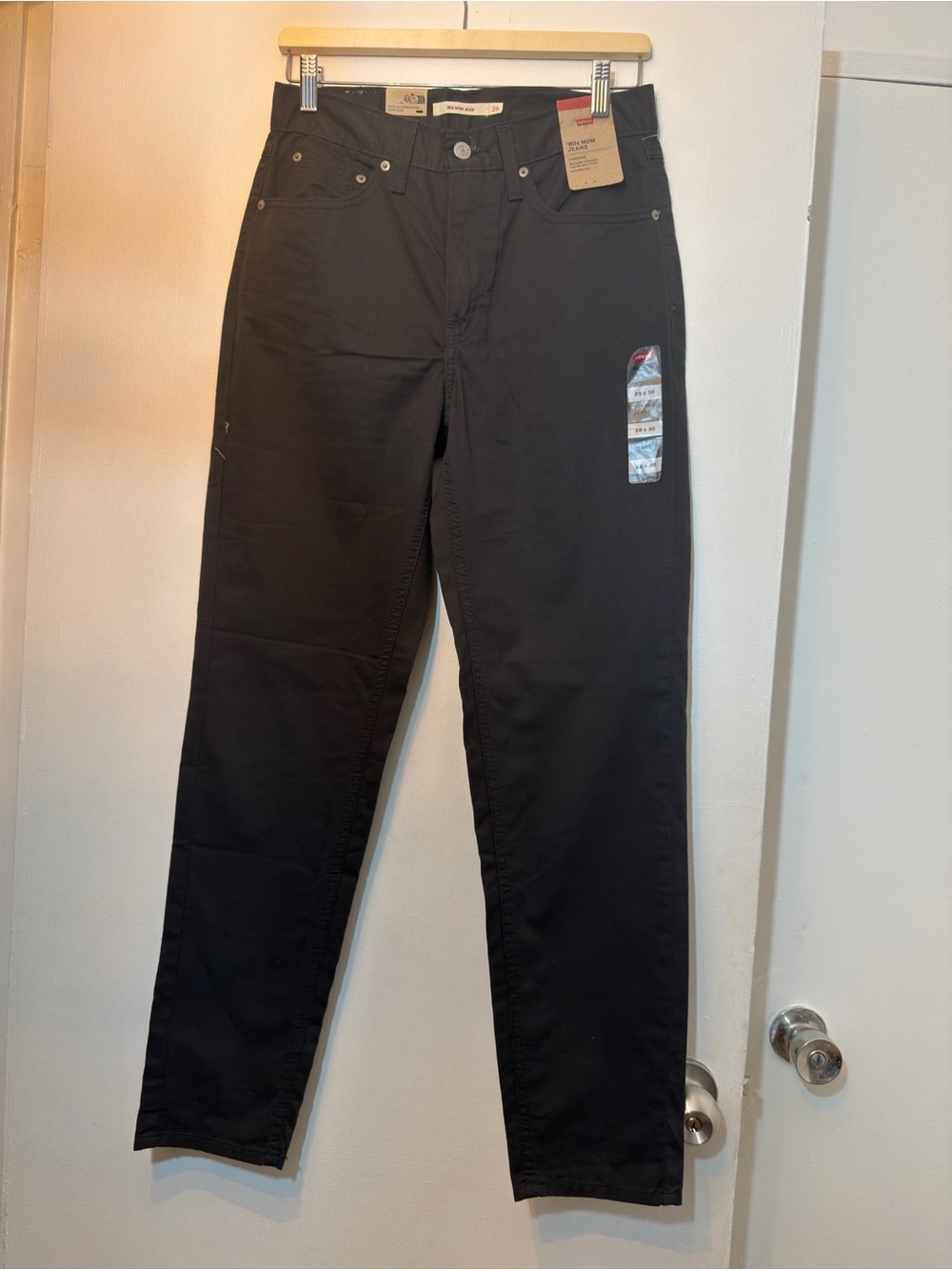 Levis Women’s Straight Leg Jeans - Black